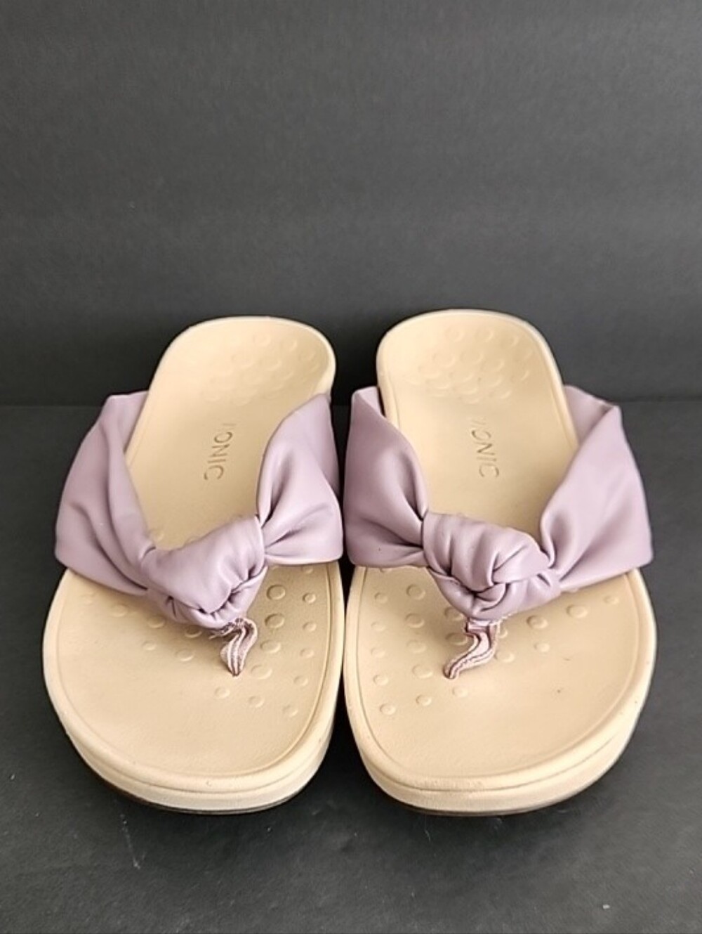 Vionic Lavender T-strap Slip On Sandals/flip-flops Size 9